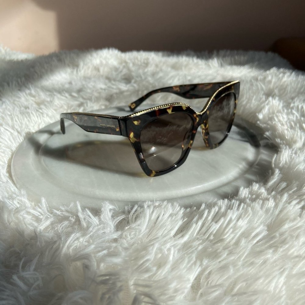 Marc Jacobs Sunglasses 😎  *Mint Condition*